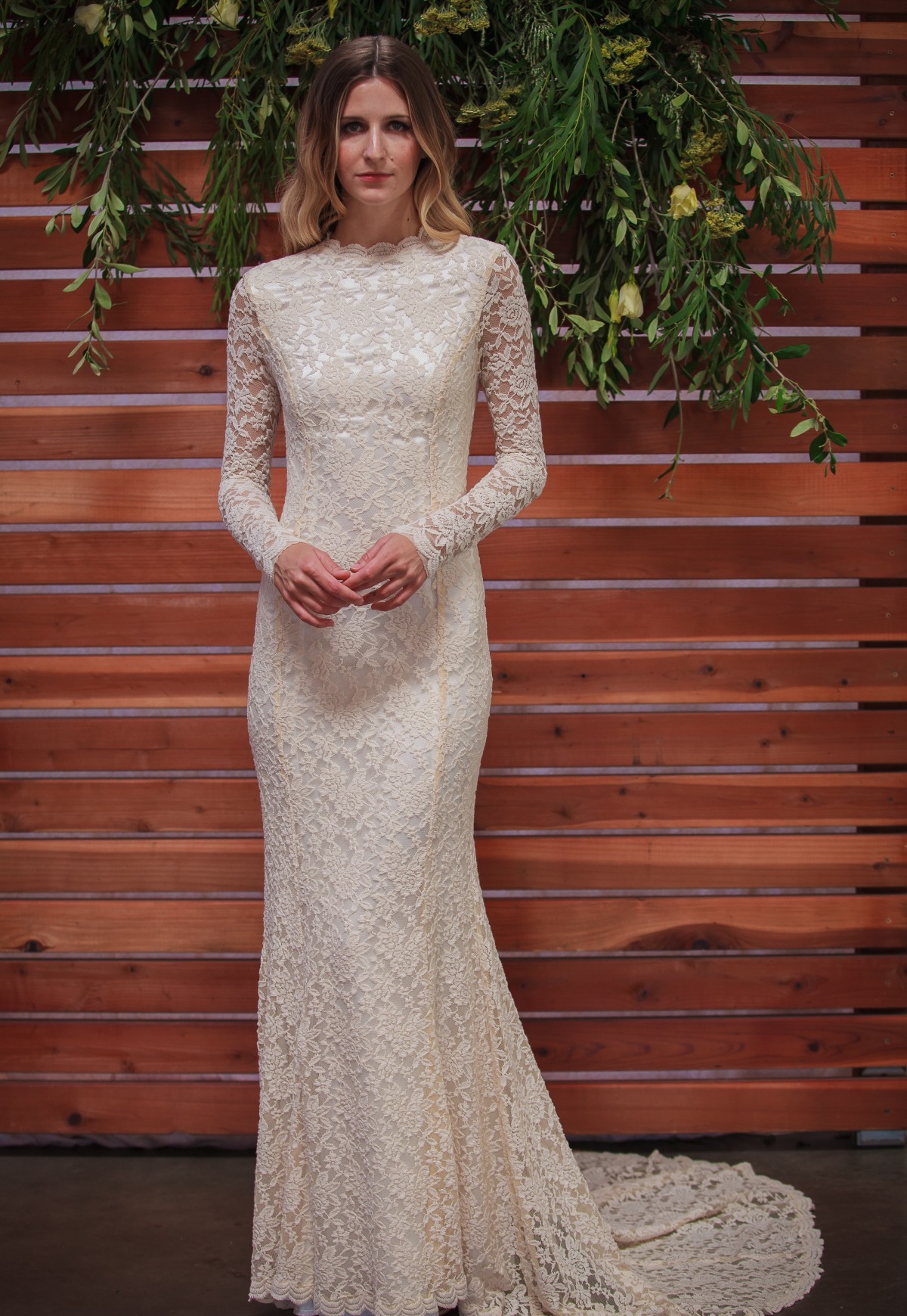Classic Lace Wedding Dress With Sleeves Simple And Elegant Dreamers And Lovers 1289