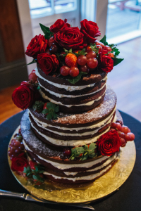 new-zealand-boho-wedding-bride-ellie-naked-cake