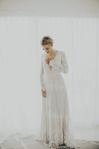 real-bride-wearing-dreamers-and-lovers-julia-dress-for-her-palm-springs-bohemian-wedding