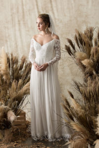 gabrielle-simple-lace-and-silk-mixed-wedding-dress