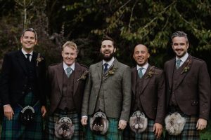 groomsmen-in-their-kilt-at-a-Scottish-bohemian-wedding