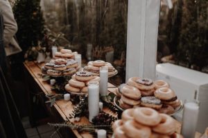 donut-dessert-bar-cathedral-park-wedding