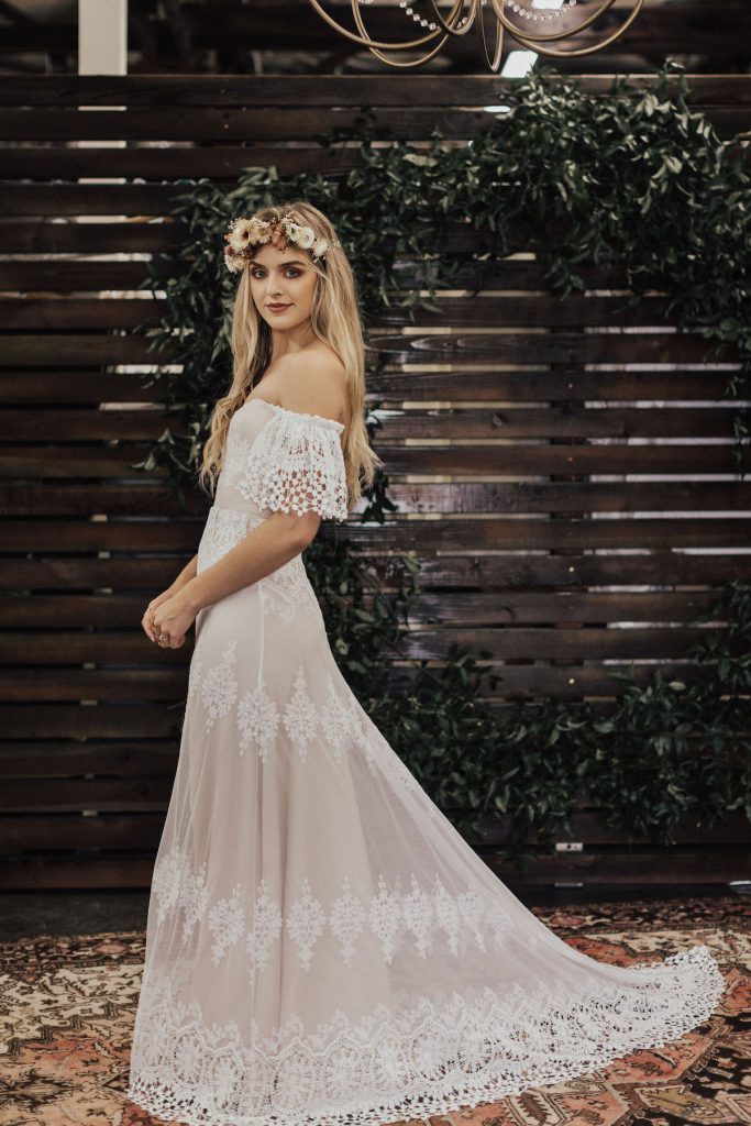 Off the shoulder discount hippie wedding dress