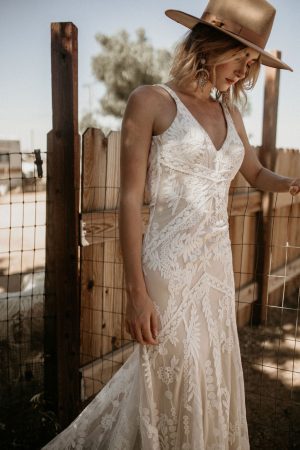 Stella Lace Bohemian Wedding Dress | Dreamers and Lovers