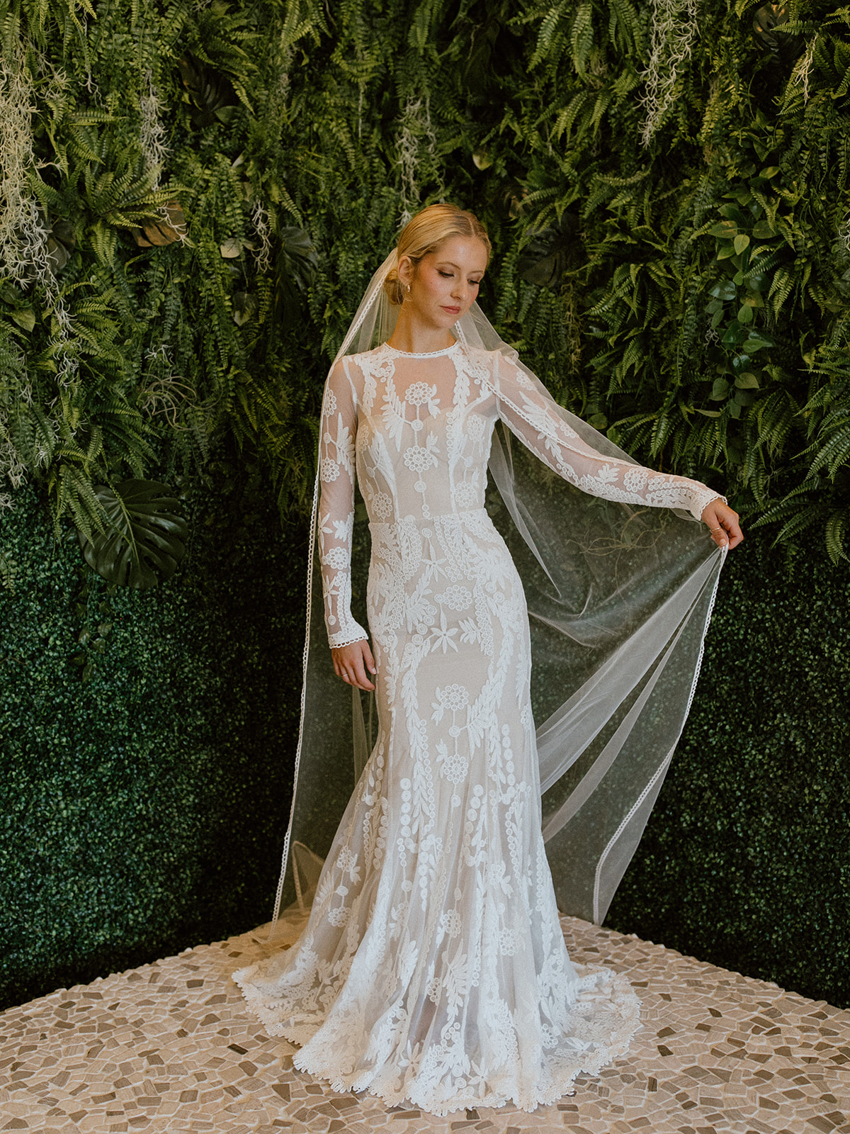 Long Sleeve Gowns - Wedding Dresses – Grace Loves Lace EU