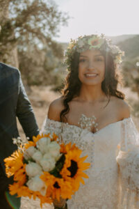 a-California-boho-bride-tells-the-story-of-choosing-her-perfect-wedding-dress