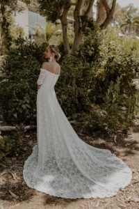 vintage-inspired-lace-long-sleeves-wedding-dress