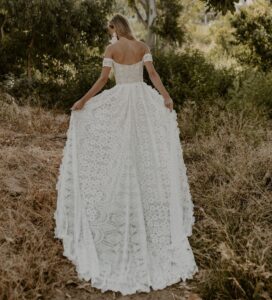 Wow-Must-See-Off-shoulder-bohemian-lace-wedding-dress