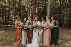 Unconventional-brde-Hannah-with-her-bridesmaids